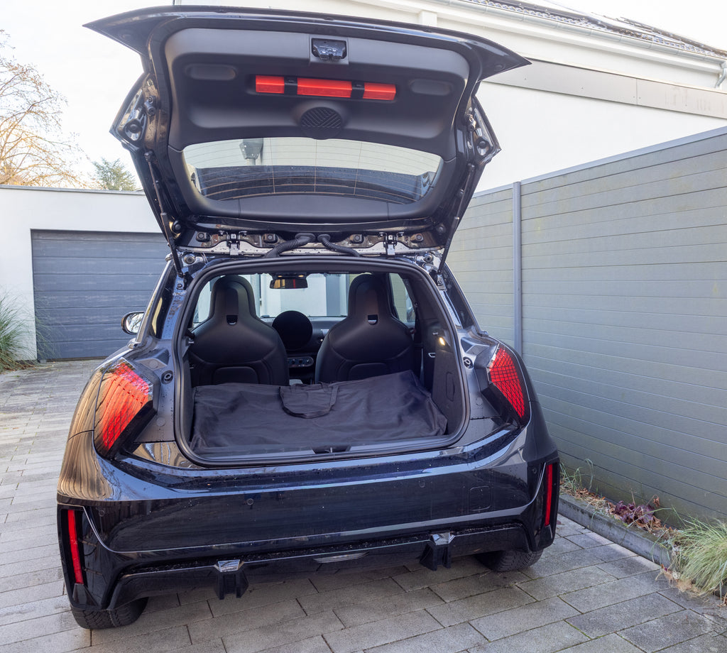 Transporttasche für Küchenattrappen – Anwendungsbeispiel im Home Staging
