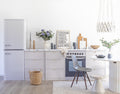 Kühlschrank-Attrappe FREEZEBERT für Home Staging Pappküchen