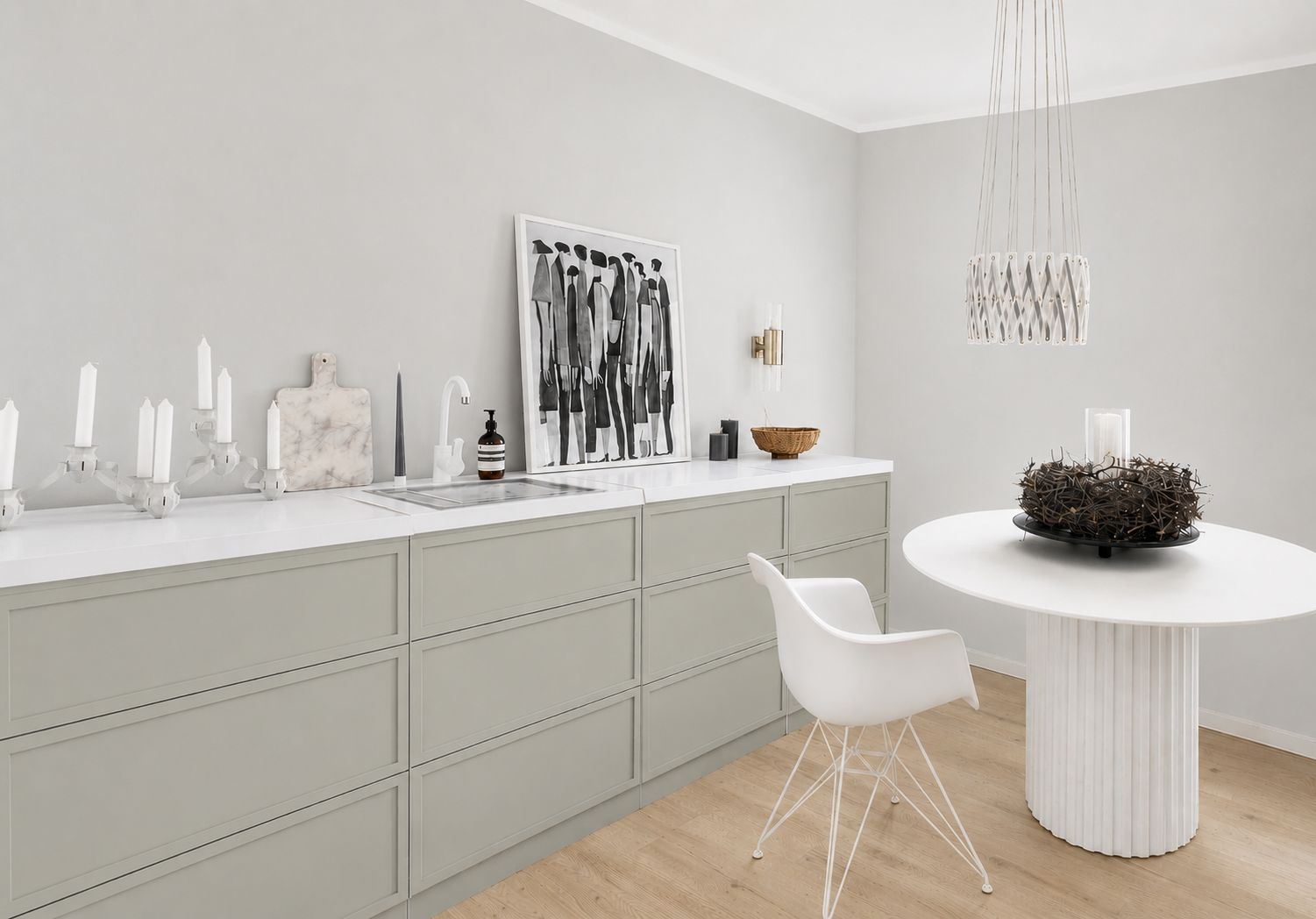 Küchenattrappe BELLA Greige in Greige für Home Staging